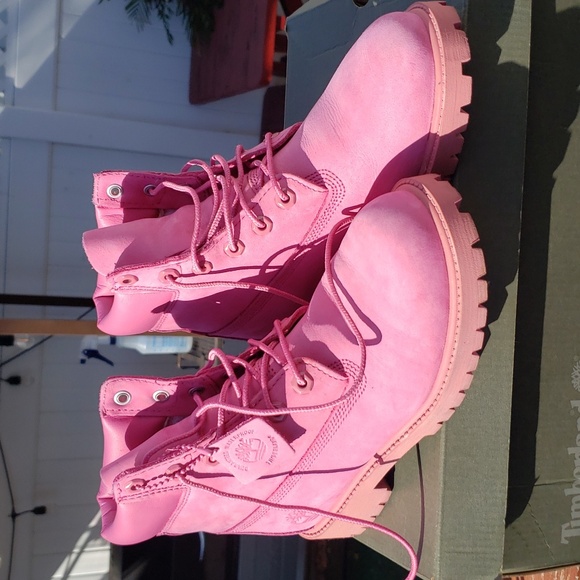 Timberland leather ankle boots.. Juniors size 5...greatttt condition.plus EXTRAS - Picture 5 of 8